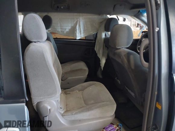 2007 Toyota Sienna CE with VIN 5TDZK23C97S011332, listed as a IAAI auction lot 41972813 with 168,109 mi miles and . Bid and sale history available at DreamBid. Image 8.