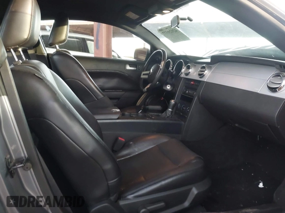 2007 Ford Mustang Deluxe with VIN 1ZVHT80N775234974, listed as a IAAI auction lot 42029377 with 227,856 mi miles. Bid and sale history available at carsss.com. Image 5.