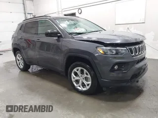 2024 Jeep Compass Latitude with VIN 3C4NJDBN1RT116956, listed as a IAAI auction lot 41390402 with 17,533 mi miles. Bid and sale history available at carsss.com. Image 1.