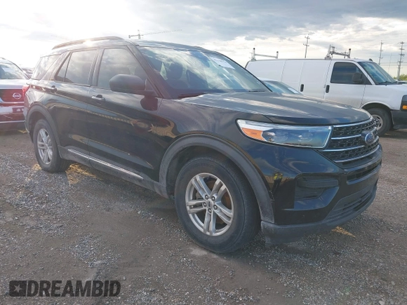 2020 Ford Explorer XLT z VIN 1FMSK7DH5LGC28692, wystawiony jako IAAI lot #42348778 z przebiegiem 107 782 mil mil oraz . Historia ofert i sprzedaży dostępna na DreamBid. Obrazek 1.