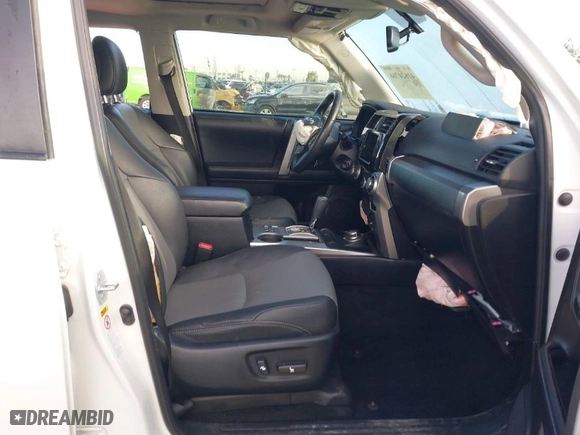 2019 Toyota 4Runner SR5 with VIN JTEBU5JR8K5644399, listed as a IAAI auction lot 41624766 with 131,285 mi miles. Bid and sale history available at carsss.com. Image 5.