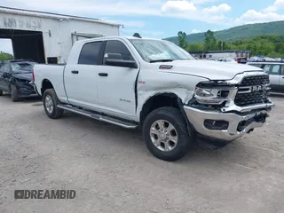 2022 Ram 2500 Big Horn with VIN 3C6UR5MJ0NG383441, listed as a IAAI auction lot 42368641 with 27,903 mi miles and . Bid and sale history available at DreamBid. Image 1.