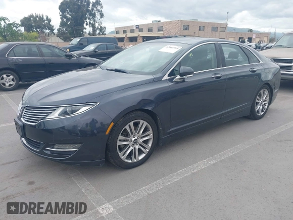 2013 Lincoln MKZ Hybrid with VIN 3LN6L2LU7DR820041, listed as a IAAI auction lot 42068963 with 265,256 mi miles. Bid and sale history available at carsss.com. Image 2.