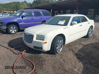 2005 Chrysler 300 with VIN 2C3JA53G65H130590, listed as a IAAI auction lot 41822725 with 1 mi miles. Bid and sale history available at carsss.com. Image 2.