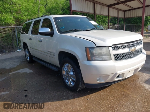 2010 Chevrolet Suburban LTZ with VIN 1GNUKKE38AR251895, listed as a IAAI auction lot 42020123 with 166,130 mi miles. Bid and sale history available at carsss.com. Image 1.