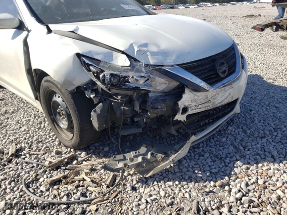 2018 Nissan Altima 2.5 SV with VIN 1N4AL3AP6JC184598, listed as a Copart auction lot 72301673 with 108,421 mi miles and Salvage Title. Bid and sale history available at carsss.com. Image 9.