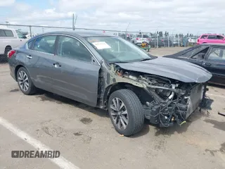 2017 Nissan Altima S z VIN 1N4AL3AP8HC282252, wystawiony jako IAAI lot #41841752 z przebiegiem 96 619 mil mil oraz . Historia ofert i sprzedaży dostępna na DreamBid. Obrazek 1.