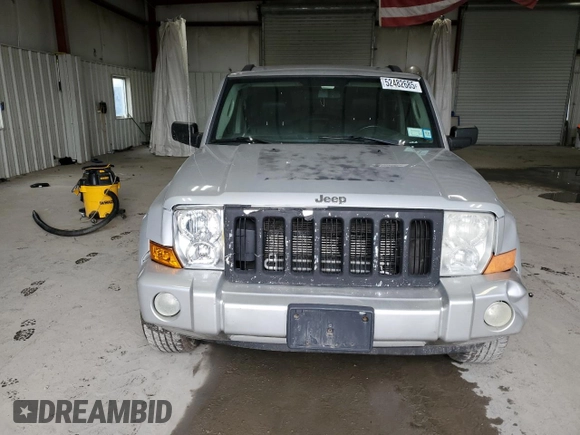 2008 Jeep Commander Sport with VIN 1J8HG48K48C108118, listed as a Copart auction lot 52482685 with 212,000 mi miles and Salvage Title. Bid and sale history available at carsss.com. Image 5.