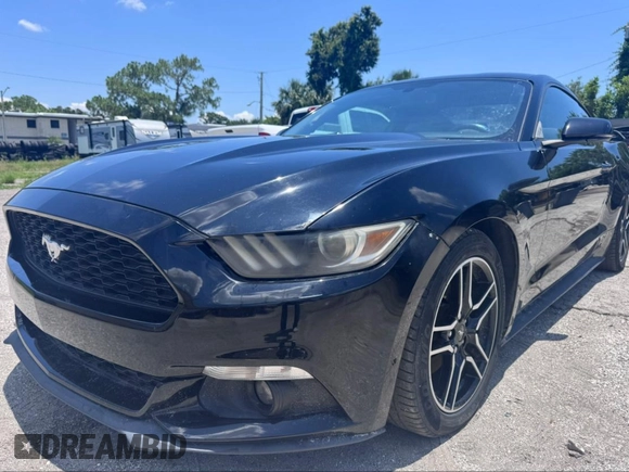2017 Ford Mustang EcoBoost z VIN 1FA6P8TH0H5212553, wystawiony jako IAAI lot #42607591 z przebiegiem 117 729 mil mil oraz . Historia ofert i sprzedaży dostępna na DreamBid. Obrazek 2.