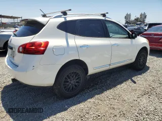 2015 Nissan Rogue S z VIN JN8AS5MT3FW650483, wystawiony jako Copart lot #56312985 z przebiegiem 164 269 mil mil oraz Szkody całkowita. Historia ofert i sprzedaży dostępna na DreamBid. Obrazek 3.