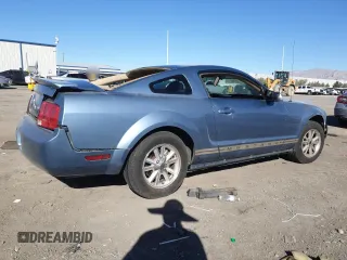 2007 Ford Mustang Deluxe z VIN 1ZVFT80N475227021, wystawiony jako Copart lot #48391145 z przebiegiem 182 895 mil mil oraz Szkoda całkowita • Salvage title. Historia ofert i sprzedaży dostępna na DreamBid. Obrazek 3.