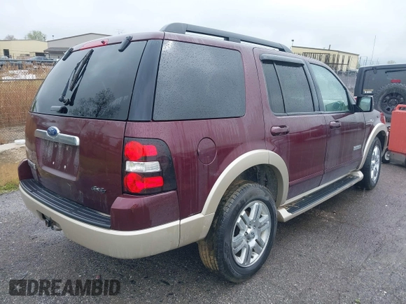 2008 Ford Explorer Eddie Bauer с VIN 1FMEU74E58UA00925, выставлен на аукционе IAAI как лот 42188683 с пробегом 208 692 миль миль и . История ставок и продаж доступна на DreamBid. Изображение 4.