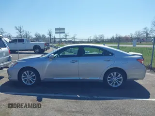 2010 Lexus ES 330 with VIN JTHBK1EG2A2365606, listed as a IAAI auction lot 41998310 with 83,961 mi miles and . Bid and sale history available at DreamBid. Image 15.