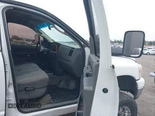 2006 Dodge 2500 SLT with VIN 3D7KS28CX6G102476, listed as a IAAI auction lot 41841377 with 294,179 mi miles. Bid and sale history available at carsss.com. Image 5.