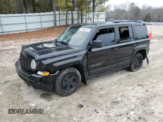 2017 Jeep Patriot Sport with VIN 1C4NJPBB8HD166314, listed as a Copart auction lot 43986915 with 121,792 mi miles and Salvage Title. Bid and sale history available at carsss.com. Image 1.