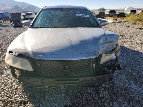 2007 Hyundai Azera SE with VIN KMHFC46F37A173080, listed as a Copart auction lot 77492564 with 185,542 mi miles and Salvage Title. Bid and sale history available at carsss.com. Image 5.
