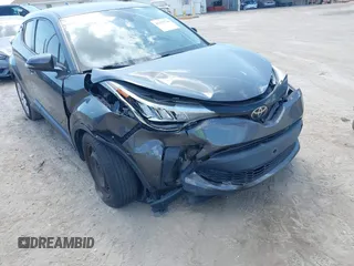 2020 Toyota C-HR LE z VIN NMTKHMBX4LR111797, wystawiony jako IAAI lot #42122726 z przebiegiem 62 138 mil mil oraz . Historia ofert i sprzedaży dostępna na DreamBid. Obrazek 6.