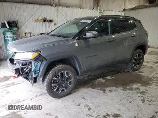 2019 Jeep Compass Trailhawk with VIN 3C4NJDDB5KT799253, listed as a Copart auction lot 45333085 with 71,780 mi miles and Salvage Title. Bid and sale history available at carsss.com. Image 1.