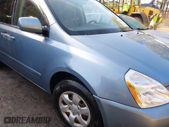 2007 Kia Sedona EX with VIN KNDMB233376173452, listed as a IAAI auction lot 41994451 with 201,849 mi miles. Bid and sale history available at carsss.com. Image 6.