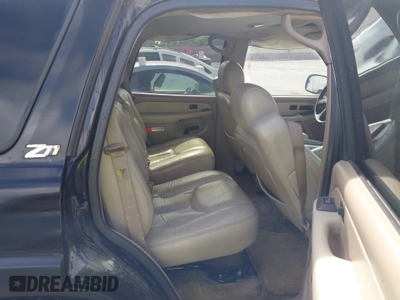 2003 Chevrolet Tahoe Z71 with VIN 1GNEK13Z93R267077, listed as a IAAI auction lot 42504842 with 294,707 mi miles and . Bid and sale history available at DreamBid. Image 8.