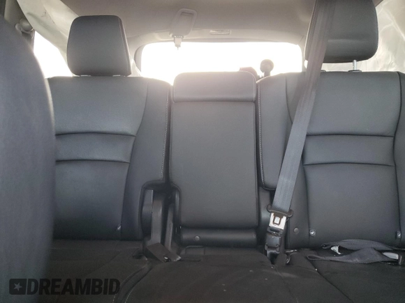 2021 Honda Pilot Touring 8-Passenger with VIN 5FNYF5H93MB014192, listed as a Copart auction lot 44785555 with 32,289 mi miles and Salvage Title. Bid and sale history available at DreamBid. Image 10.