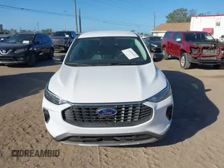 2024 Ford Escape Active с VIN 1FMCU0GN2RUB14750, выставлен на аукционе IAAI как лот 41810289 с пробегом 1 096 миль миль и . История ставок и продаж доступна на DreamBid. Изображение 12.