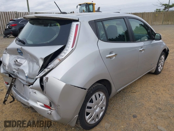 2016 Nissan LEAF S with VIN 1N4AZ0CP2GC301712, listed as a IAAI auction lot 41929753 with 67,265 mi miles. Bid and sale history available at carsss.com. Image 4.