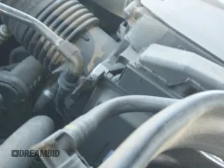 2014 Mercedes-Benz C 250 Sport z VIN WDDGF4HB3EG241520, wystawiony jako IAAI lot #43016977 z przebiegiem 89 674 mil mil oraz . Historia ofert i sprzedaży dostępna na DreamBid. Obrazek 20.