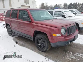 2015 Jeep Patriot Sport with VIN 1C4NJPBA4FD313006, listed as a IAAI auction lot 41536772 with 148,914 mi miles. Bid and sale history available at carsss.com. Image 1.