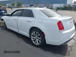 2016 Chrysler 300 with VIN 2C3CCAEG7GH100462, listed as a IAAI auction lot 41698115 with 117,867 mi miles. Bid and sale history available at carsss.com. Image 3.