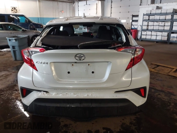 2019 Toyota C-HR XLE z VIN NMTKHMBX8KR087809, wystawiony jako IAAI lot #41540788 z przebiegiem 55 691 mil mil oraz . Historia ofert i sprzedaży dostępna na DreamBid. Obrazek 16.