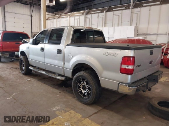 2005 Ford F-150 XLT with VIN 1FTPW14535FB22767, listed as a IAAI auction lot 41880025 with 1 mi miles. Bid and sale history available at carsss.com. Image 3.