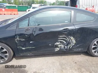 2013 Honda Civic Si с VIN 2HGFG4A52DH705702, выставлен на аукционе IAAI как лот 42355315 с пробегом 172 837 миль миль и . История ставок и продаж доступна на DreamBid. Изображение 18.