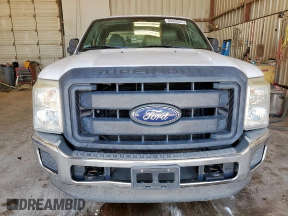 2013 Ford F-250 XL with VIN 1FT7X2B67DEA09021, listed as a Copart auction lot 59056545 with 294,875 mi miles and Clean title. Bid and sale history available at DreamBid. Image 5.