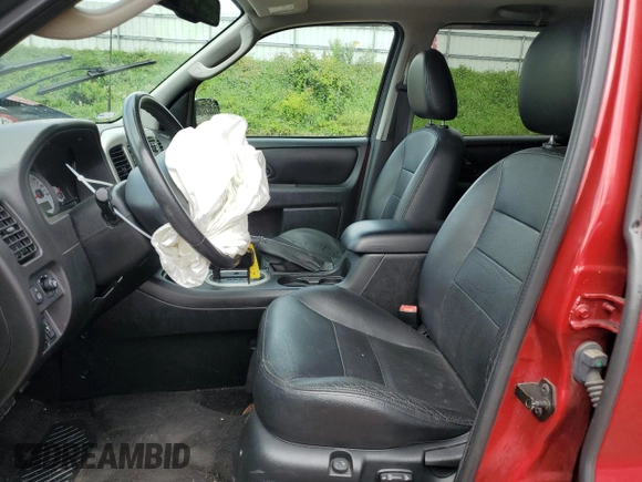 2007 Ford Escape Limited with VIN 1FMYU94137KB27088, listed as a Copart auction lot 64566404 with 0 mi miles and Non Repairable. Bid and sale history available at carsss.com. Image 7.