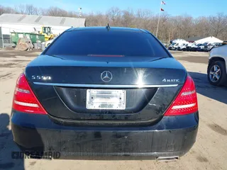 2013 Mercedes-Benz S 550 with VIN WDDNG9EB3DA499477, listed as a IAAI auction lot 41590018 with 64,547 mi miles and . Bid and sale history available at DreamBid. Image 16.