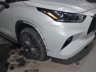 2022 Toyota Highlander Platinum z VIN 5TDFZRBH6NS192150, wystawiony jako IAAI lot #41291531 z przebiegiem 67 474 mil mil oraz . Historia ofert i sprzedaży dostępna na DreamBid. Obrazek 18.