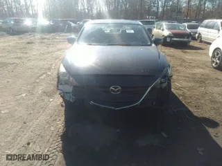 2014 Mazda Mazda3 i Sport with VIN JM1BM1U73E1186502, listed as a IAAI auction lot 38724333 with 999,999 mi miles. Bid and sale history available at carsss.com. Image 6.