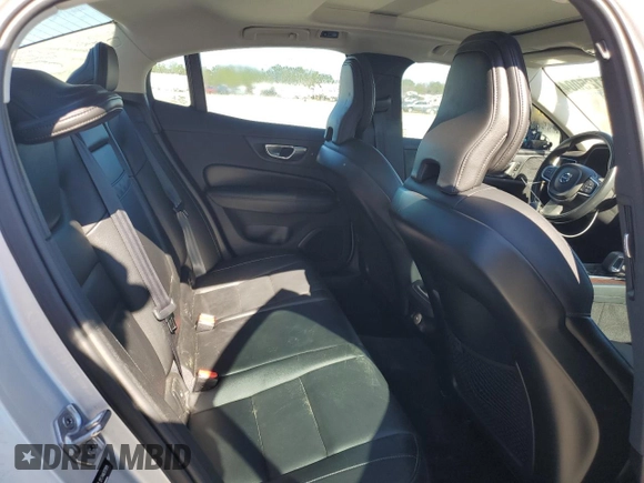 2022 Volvo S60 Momentum with VIN 7JRL12FZ4NG177811, listed as a Copart auction lot 82125004 with 41,997 mi miles and Salvage Title. Bid and sale history available at carsss.com. Image 10.