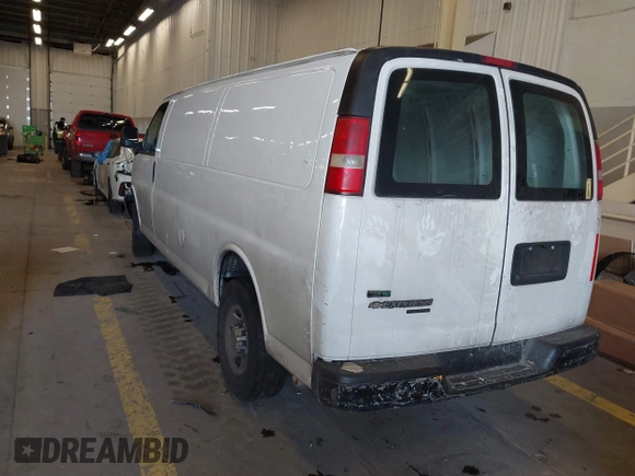 2011 Chevrolet Express Cargo Van with VIN 1GCWGGFAXB1122893, listed as a IAAI auction lot 41695753 with 232,658 mi miles. Bid and sale history available at carsss.com. Image 3.