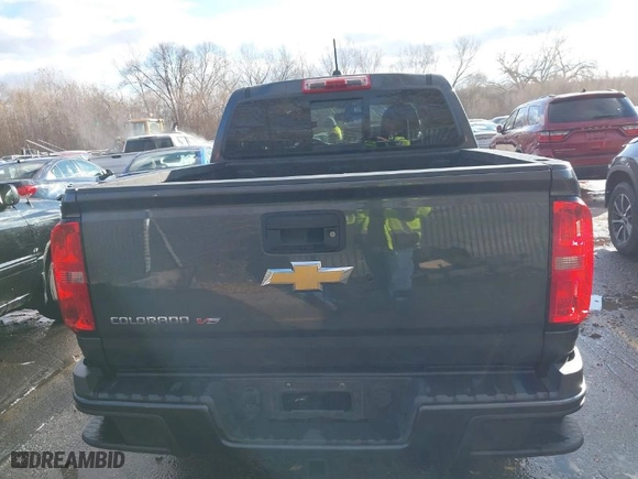 2016 Chevrolet Colorado 2WD Z71 with VIN 1GCGSDE38G1286963, listed as a IAAI auction lot 41049136 with 153,361 mi miles. Bid and sale history available at carsss.com. Image 17.