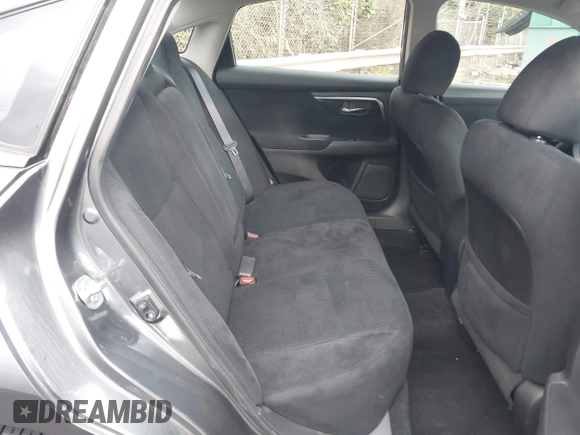 2014 Nissan Altima SV with VIN 1N4AL3AP1EN355509, listed as a IAAI auction lot 40895974 with 264,525 mi miles and . Bid and sale history available at carsss.com. Image 8.