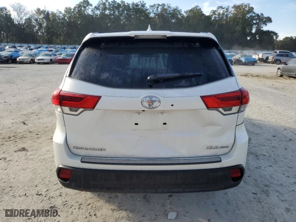 2019 Toyota Highlander SE with VIN 5TDJZRFH4KS587170, listed as a Copart auction lot 44037905 with 0 mi miles and Non Repairable. Bid and sale history available at carsss.com. Image 6.