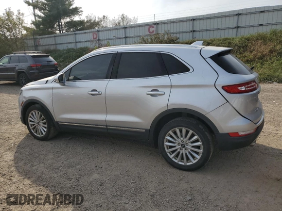 2019 Lincoln MKC Standard with VIN 5LMCJ1D93KUL07403, listed as a Copart auction lot 75293804 with 77,811 mi miles and Non Repairable. Bid and sale history available at DreamBid. Image 2.