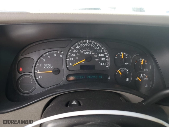 2004 GMC Sierra 1500 SLT with VIN 1GTEK19TX4E376829, listed as a Copart auction lot 45041115 with 246,952 mi miles and Salvage Title. Bid and sale history available at carsss.com. Image 9.