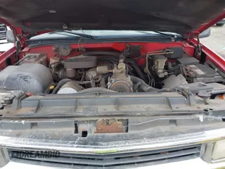 1996 Chevrolet Suburban with VIN 1GNGK26J6TJ327156, listed as a IAAI auction lot 41858544 with 195,532 mi miles. Bid and sale history available at carsss.com. Image 10.