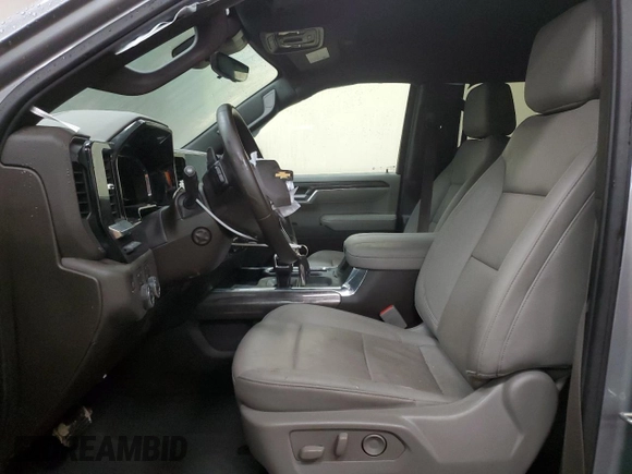2024 Chevrolet Silverado 1500 LTZ with VIN 1GCUDGE84RZ104576, listed as a Copart auction lot 51323015 with 17,263 mi miles and Salvage Title. Bid and sale history available at DreamBid. Image 7.