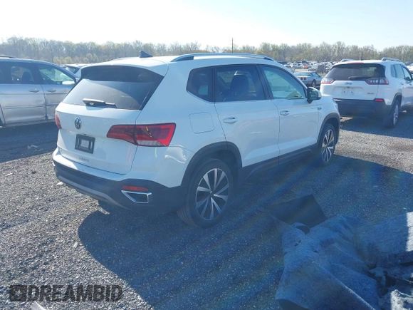 2022 Volkswagen Taos SE с VIN 3VVRX7B29NM069379, выставлен на аукционе IAAI как лот 42045400 с пробегом 45 788 миль миль и . История ставок и продаж доступна на DreamBid. Изображение 4.