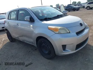 2009 Scion xD z VIN JTKKU10439J034827, wystawiony jako IAAI lot #42441584 z przebiegiem 192 136 mil mil oraz . Historia ofert i sprzedaży dostępna na DreamBid. Obrazek 1.