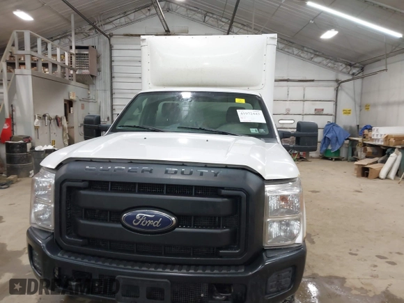2016 Ford Super Duty F-250 SRW XL with VIN 1FDBF2B66GED17519, listed as a IAAI auction lot 41972443 with 333,161 mi miles. Bid and sale history available at carsss.com. Image 12.